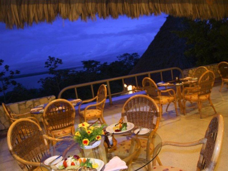 Camino Real Tikal‎ Hotel El Remate Bagian luar foto