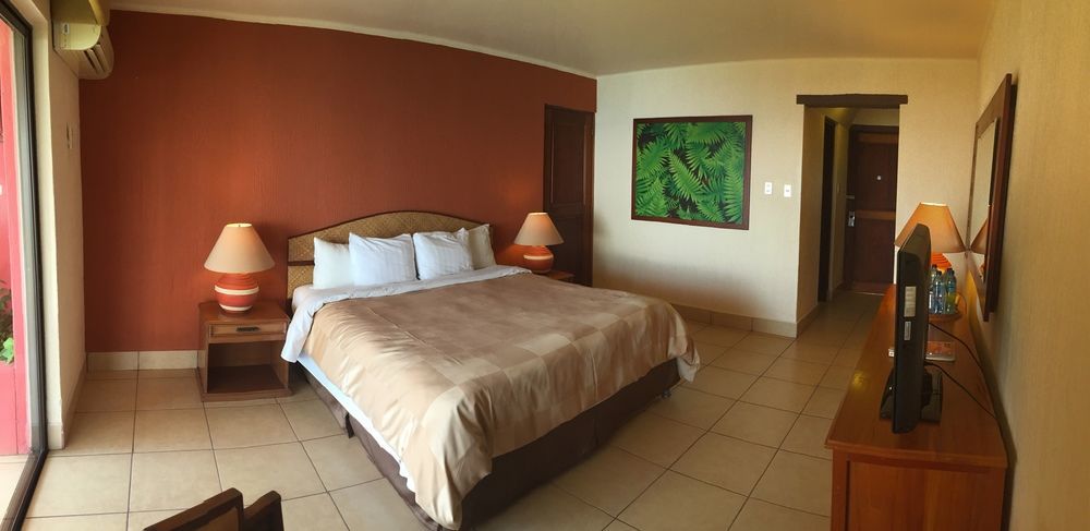 Camino Real Tikal‎ Hotel El Remate Bagian luar foto