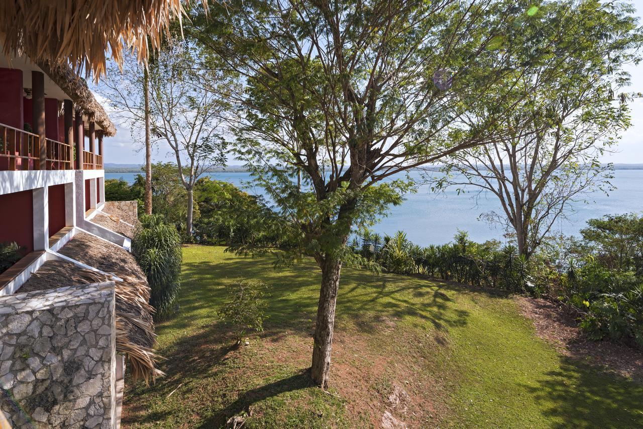 Camino Real Tikal‎ Hotel El Remate Bagian luar foto